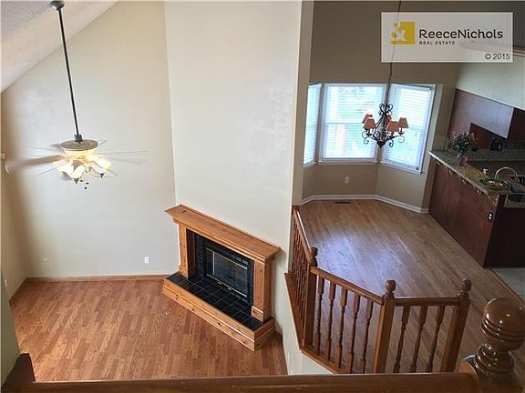 Open floor plan!
