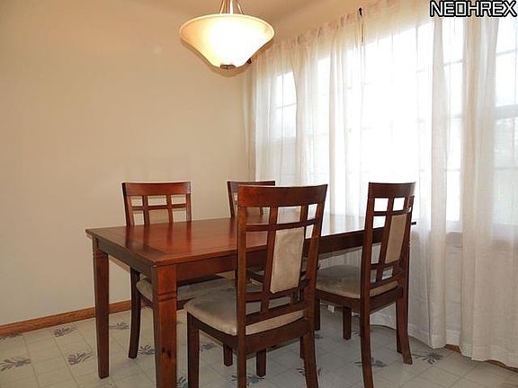 5th image of 5619 Wilber Ave