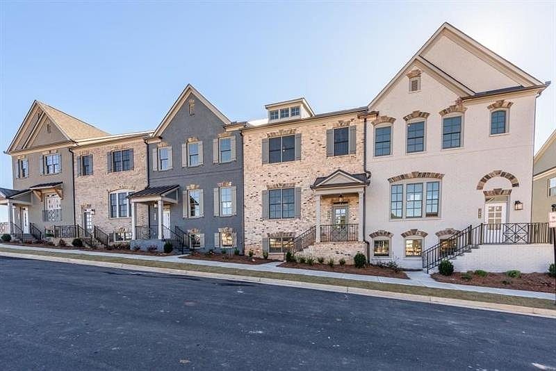 1st image of 2501 Skyland Dr NE