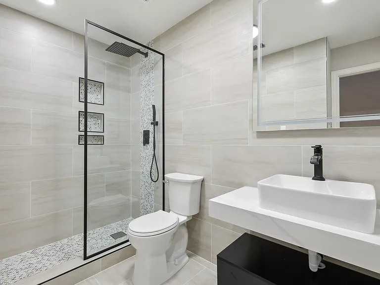6043 Fieldstone Dr — Photo 17