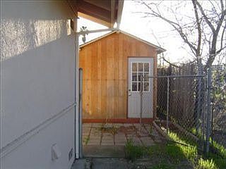 2nd image of 6821 Larchmont Dr