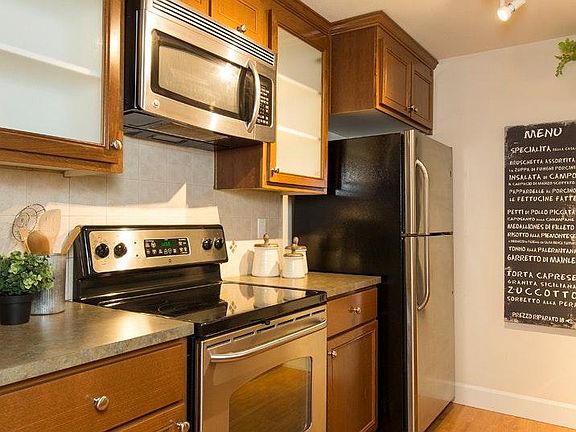 5th image of 300 N 130th St Unit 2105