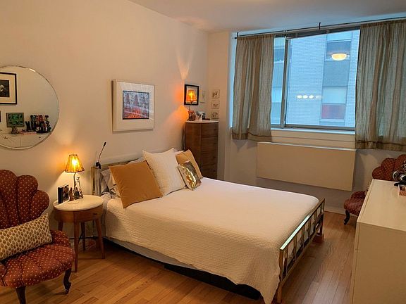 5th image of 2 Gold St APT 3E