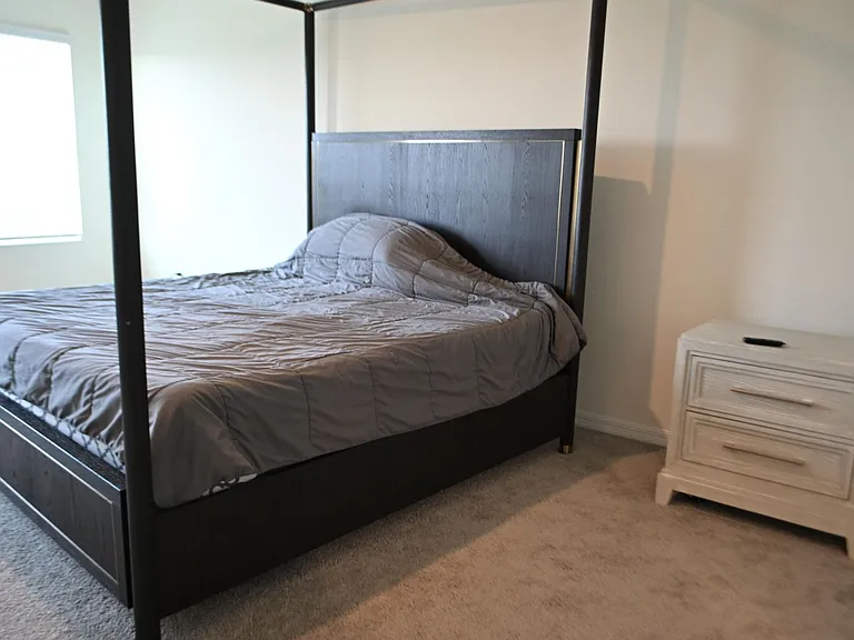 1341 Middle Lake Dr — Photo 12
