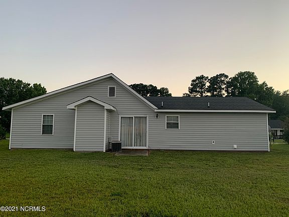 3rd image of 465 Hunting Green Dr
