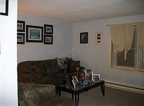 4th image of 25 Mashie Cir