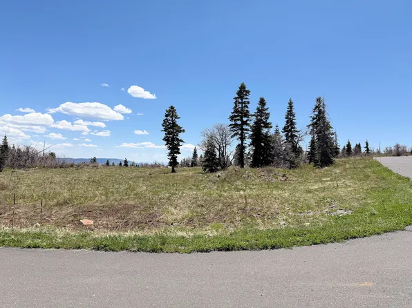 403 W Blue Spruce Dr, Springdale, UT 84767
