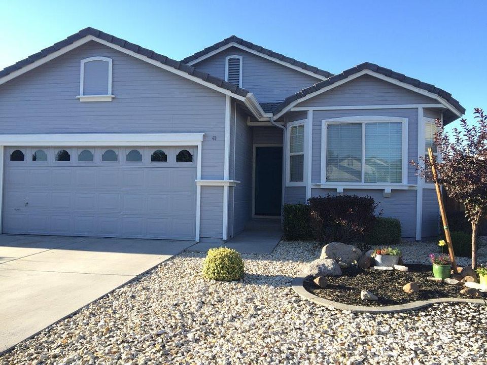 Zeroscaped front yard on drip system