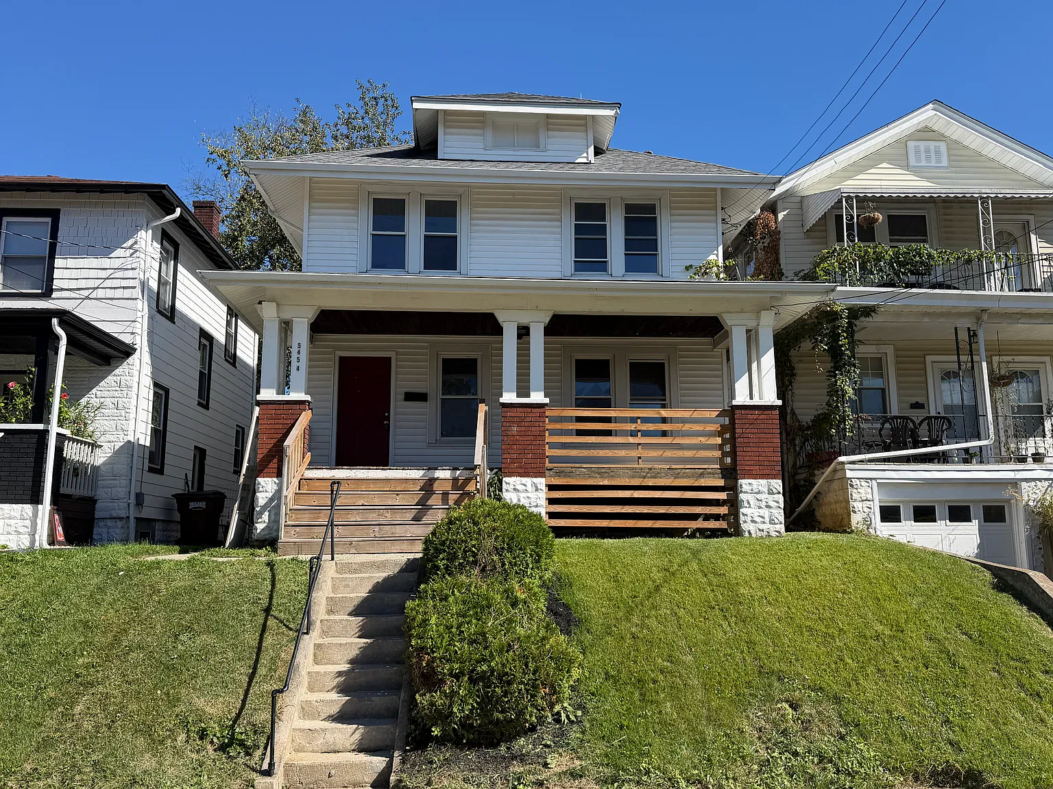 3 bed, 1200 sqft, $1,800 — Photo 2