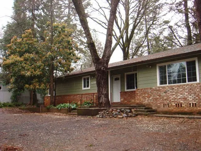6336 Oliver Rd photo 1