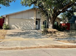 2111 Croft Rd, Carrollton, TX 75007