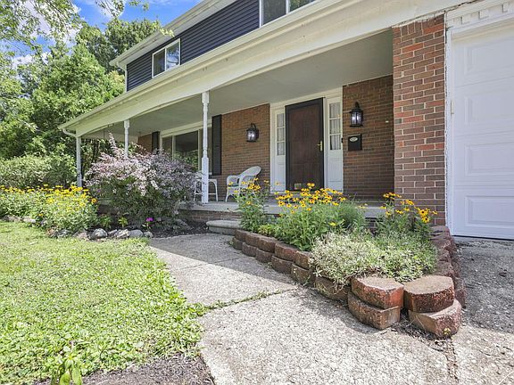 4th image of 4758 Heatherton Dr