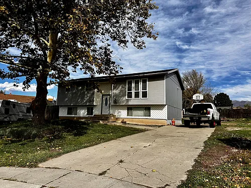 2626 W 6050 S Photo 1