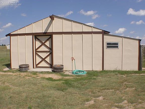 5th image of 6075 Broken Spoke Dr