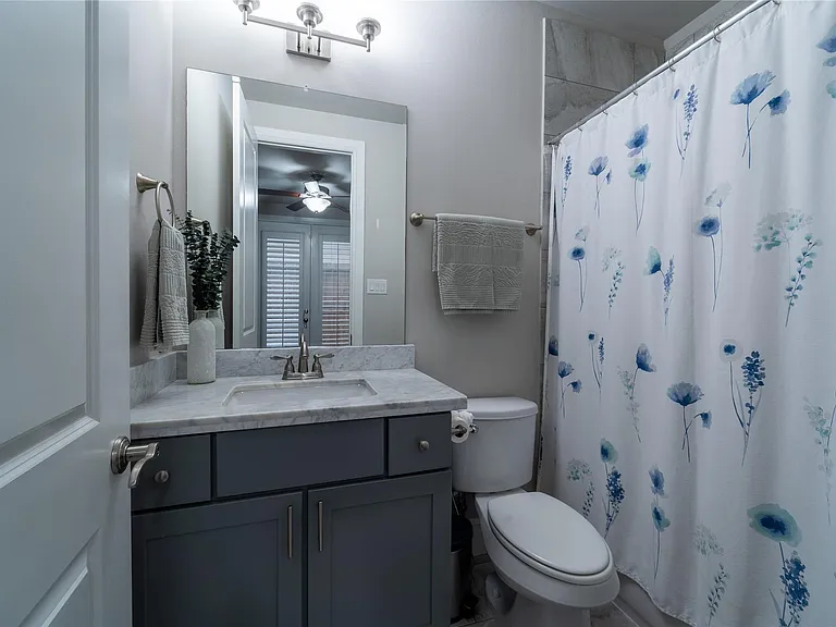 4008 Barnes St — Photo 40
