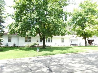 1319-1321 Walnut St, Cedar Falls, IA 50613
