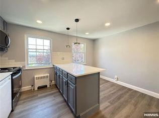 20 Clark Ct, Rutherford, NJ 07070