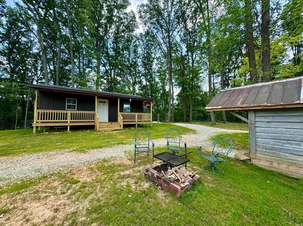 Off N Side N, Scottsburg, IN 47170