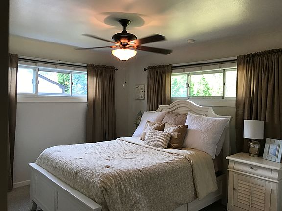 2nd image of 232 Tamarack Dr