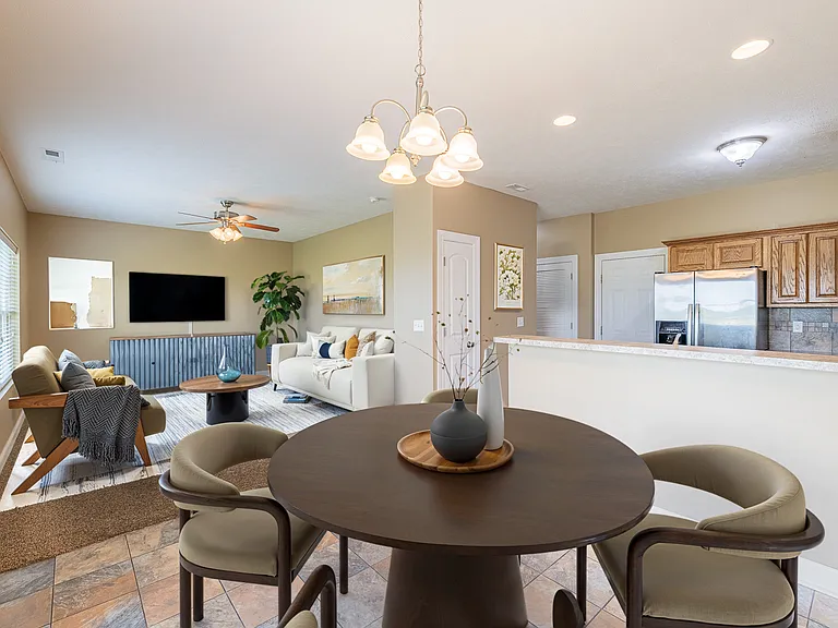 3216 King Ridge Blvd — Photo 4