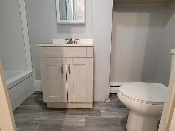 59 Washington St #1, Biddeford, ME 04005