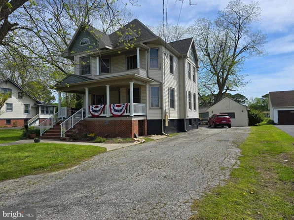 120 N Somerset Ave, Crisfield, MD 21817