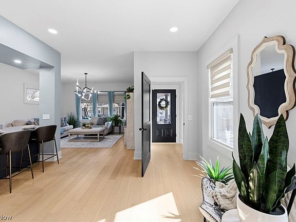 5th image of 1304 W 76th St
