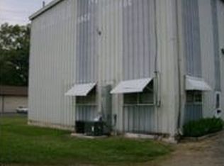 105 N 5th St, Union City, TN 38261
