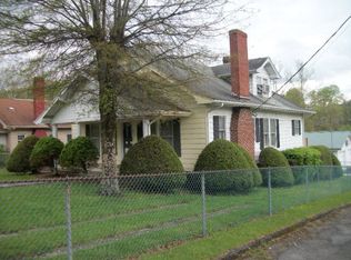 246 Riverside Dr, North Tazewell, VA 24630