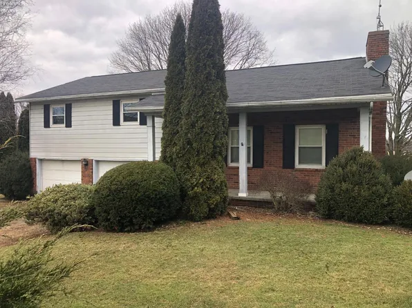 2050 W Townline Rd #12, Willard, OH 44890