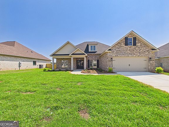 4th image of 141 Woodwinds Ct