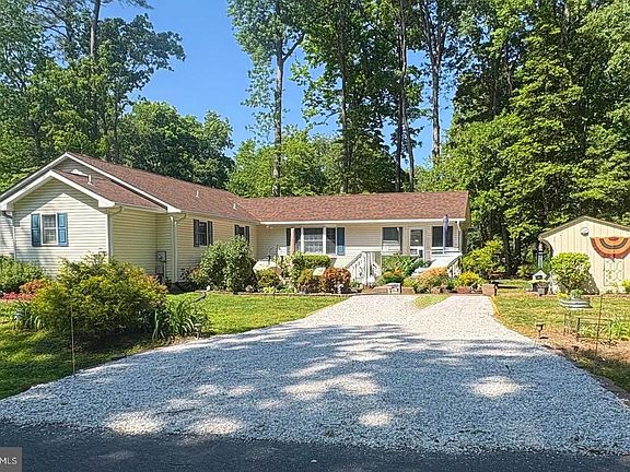 2nd image of 151 Sandyhook Rd