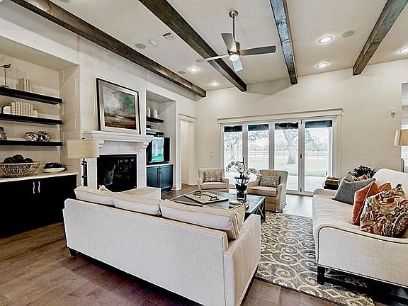 4th image of 8502 Woods Hollow Trl