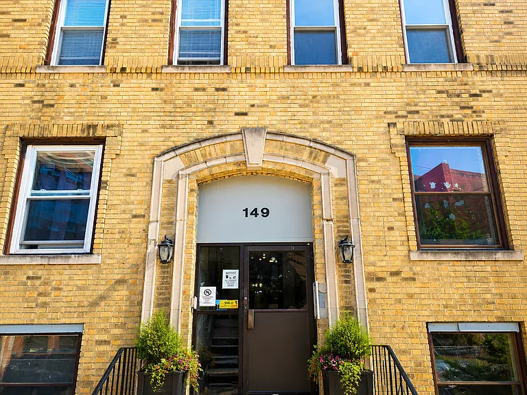 149 Zabriskie St #21AA — Photo 1