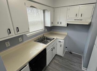 2232 Jonathan Dr NW APT C, Huntsville, AL 35810