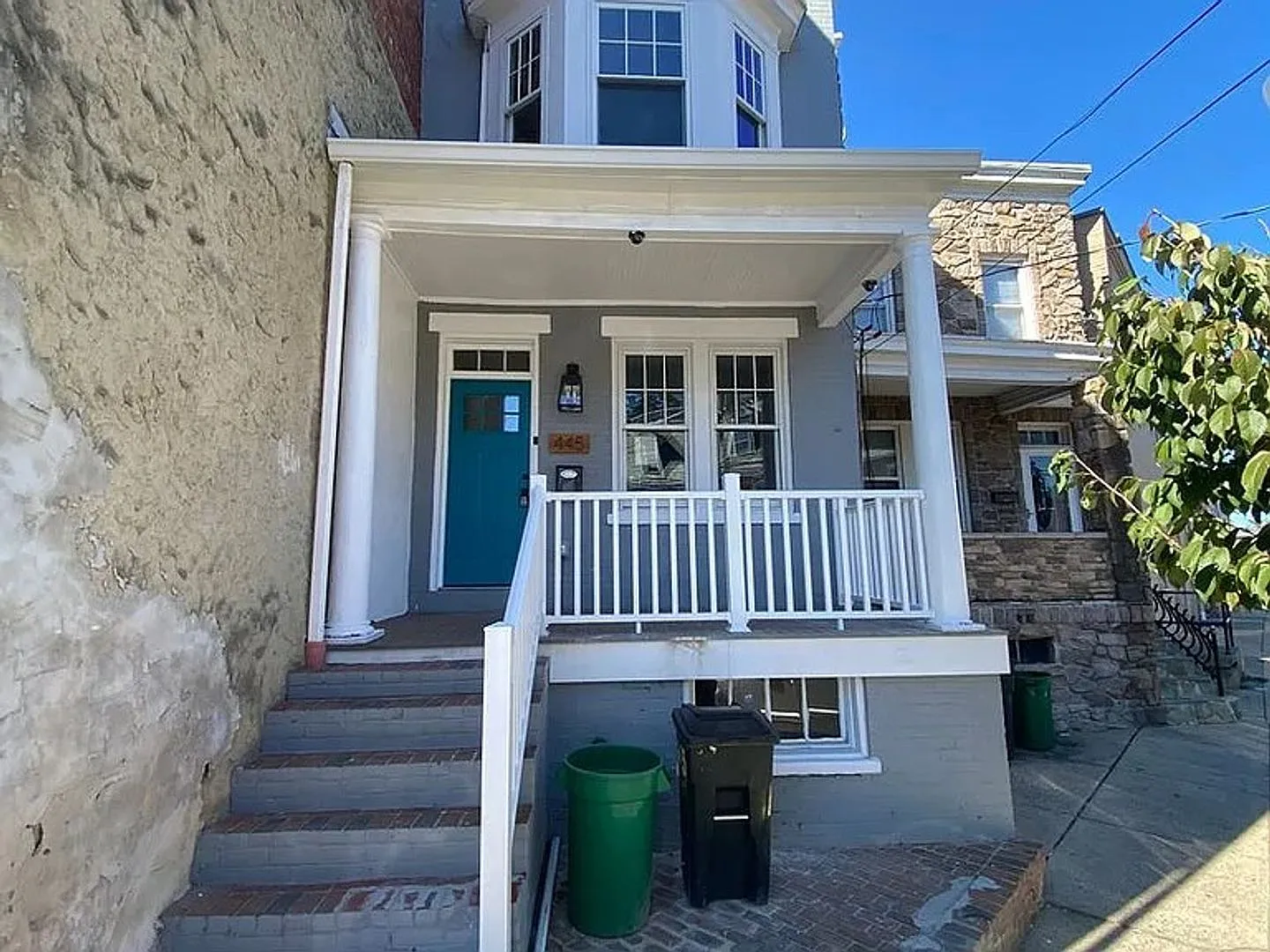 Stylish 3-Bedroom 2.5 Bath Available in Lancaster City — Photo 1