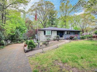 732 Orangeburgh Rd, River Vale, NJ 07675