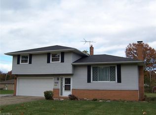 26645 Whiteway Dr, Cleveland, OH 44143