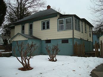 4th image of 1500 Columbia Ave