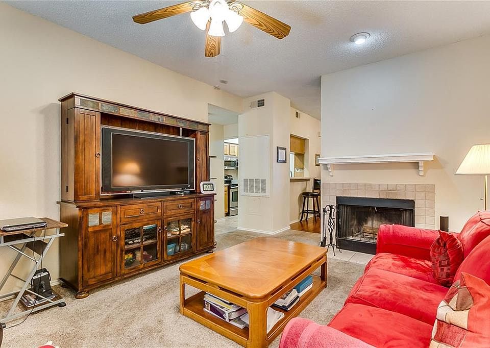 1st image of 3257 Donnelly Cir #6