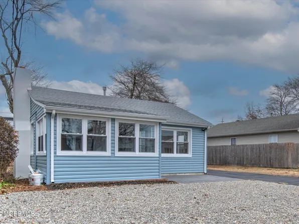 3143 Hiawatha Avenue, Point Pleasant, NJ 08742