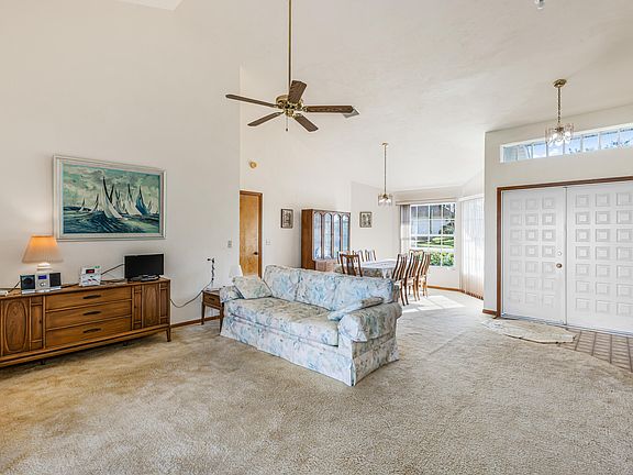 2nd image of 1746 Dogwood Dr
