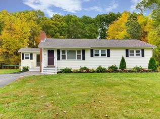 12 Courtland Dr, Chelmsford, MA 01824