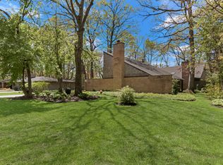 57 Cumberland Dr, Lincolnshire, IL