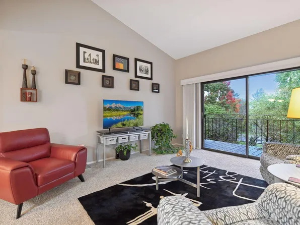 4120 Parklawn Ave APT 319, Edina, MN 55435