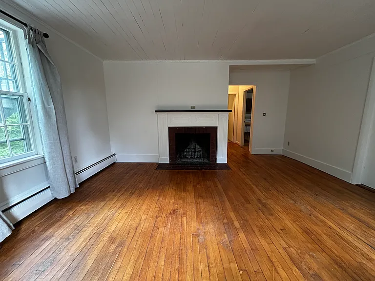 9 South St #B — Photo 2