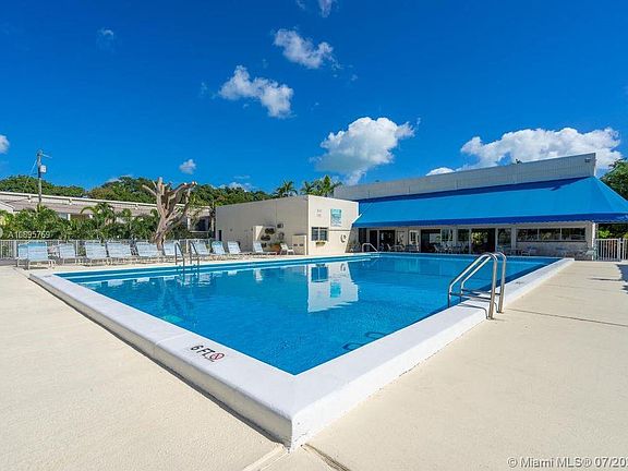5th image of 87200 Overseas Hwy APT B2
