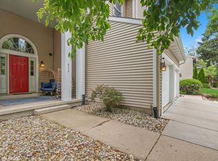 512 Glade Pl, Valparaiso, IN 46383