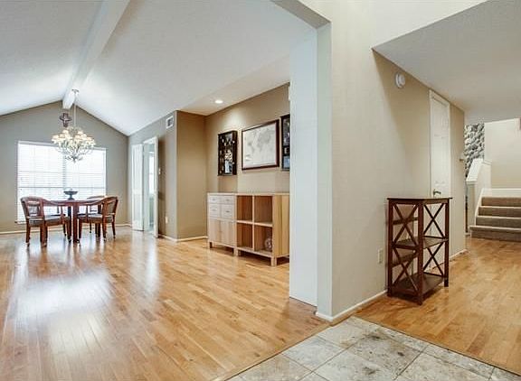 3rd image of 1603 Palisades Dr