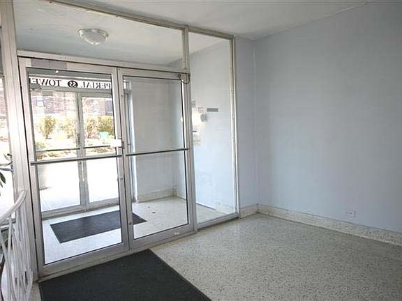 4th image of 55 Austin Pl APT 7T